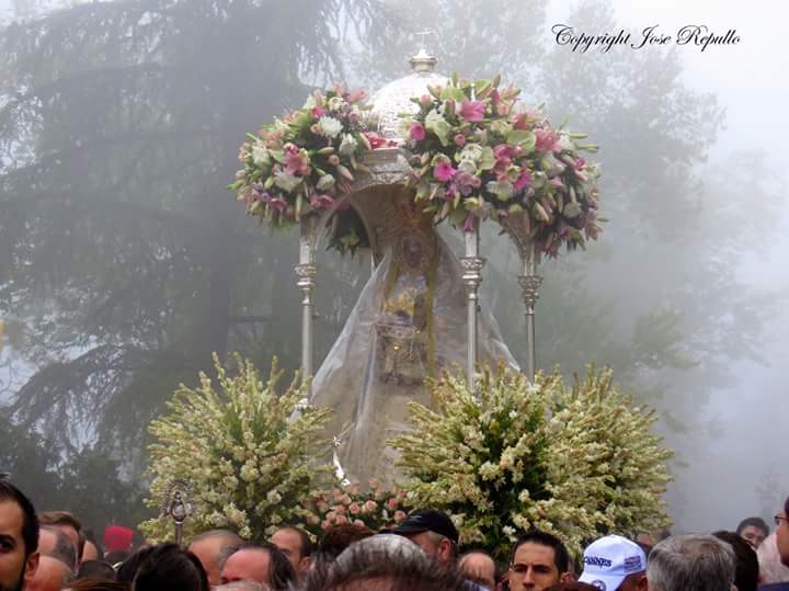 Fotos de la Subida de la Virgen de la Sierra 2015. Patrona de  Cabra.